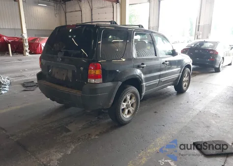 2005 Ford Escape Xlt from USA, damaged, VIN 1FMYU93145KE17791
